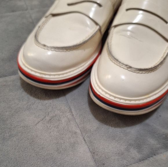Primadonna Collection White Leather Loafers - Picture 3 of 7